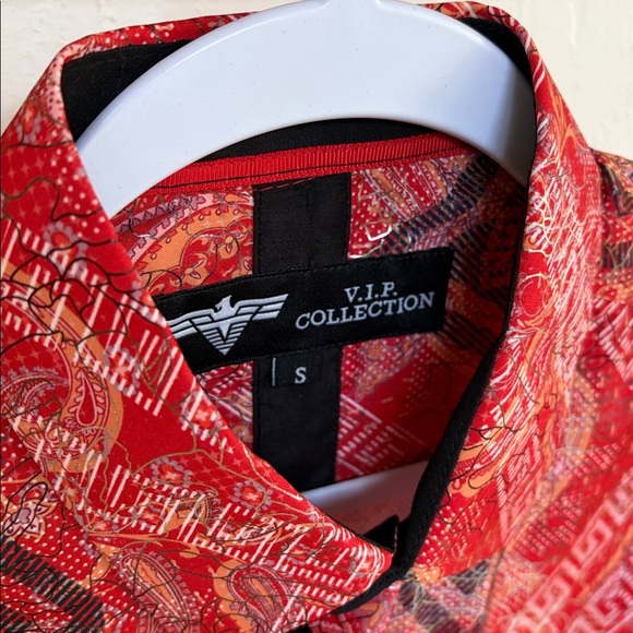 V.I.P Collection Patterned Button-up Shirt - Picture 2 of 5